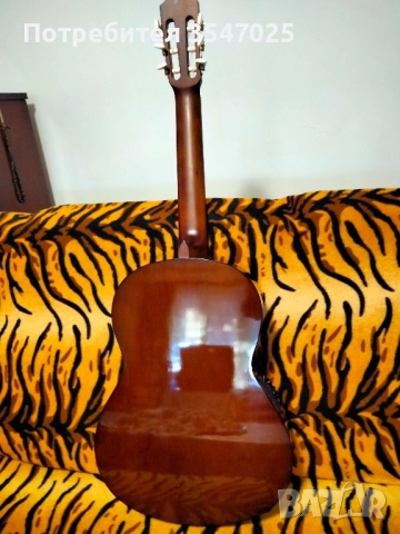 Класическа китара Yamaha C40 с електроника Fishman 301, снимка 3 - Китари - 52423596