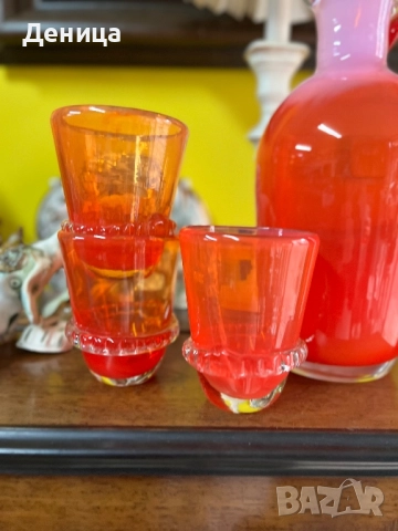 Огнено чудо от СССР В оригинал е с 4 чаши и е комплект , снимка 3 - Сервизи - 52634522