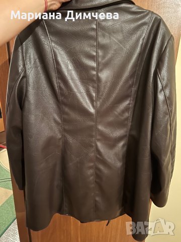 Дамско кожено сако, снимка 3 - Сака - 39719359