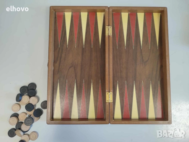 Стара дървена кутия за шах/табла, снимка 4 - Антикварни и старинни предмети - 51753558
