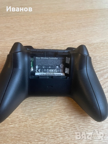 XBOX Wireless Controller оригинален, снимка 3 - Аксесоари - 52671138