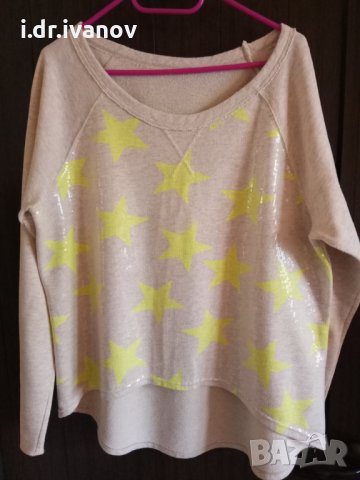 къса спортна блуза с изкрящи звезди , снимка 1 - Блузи с дълъг ръкав и пуловери - 27893096