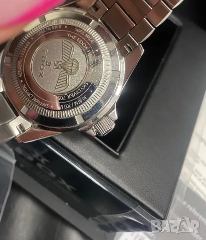 Като нов мъжки часовник Edox skydiver 70s, снимка 4 - Мъжки - 49415913