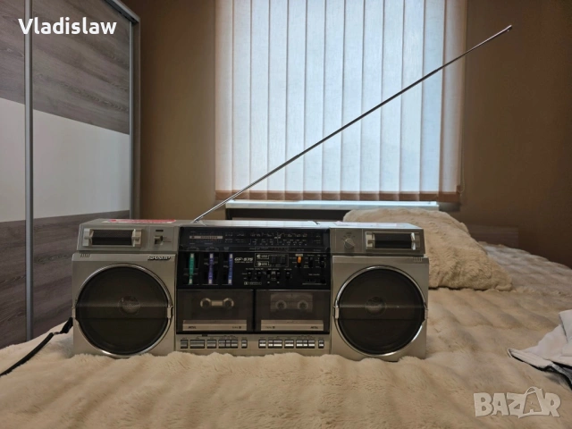 Ретро Легенда Sharp GF-575 - Винтидж Бумбокс (1982), снимка 4 - Други ценни предмети - 53404504