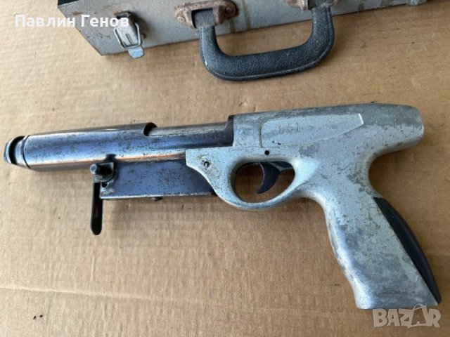 Стар пистолет за пирони, снимка 12 - Антикварни и старинни предмети - 44068570