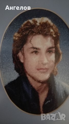 Бродиран портрет на Освалдо Риос, уникат!, снимка 3 - Гоблени - 27916796