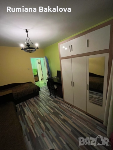 продава се просторен тристаен, снимка 11 - Апартаменти - 52547997