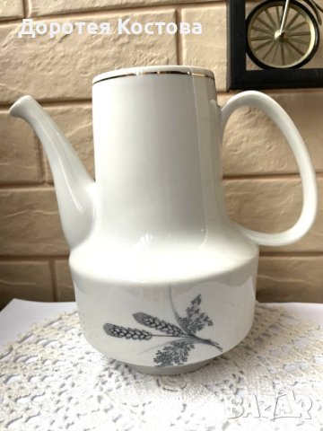 Стар български чайник с маркировка, снимка 1 - Антикварни и старинни предмети - 43156730