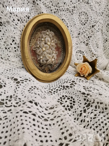 Елипсовидна ретро картина 