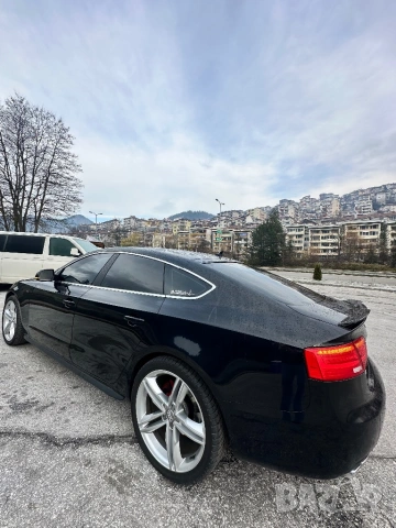 продавам лек автомобил audi a5 4х4 2013 десен волан, снимка 8 - Аксесоари и консумативи - 50662771