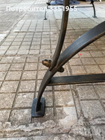 Масивна ниска маса, снимка 7 - Маси - 47613347