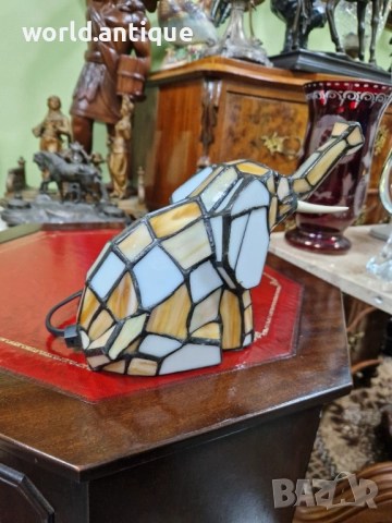 Прекрасна антикварна настолна лампа Тифани , снимка 7 - Настолни лампи - 52323432