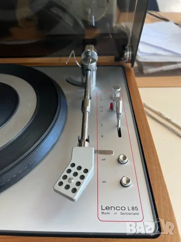 Lenco L-85, снимка 2 - Грамофони - 47631336