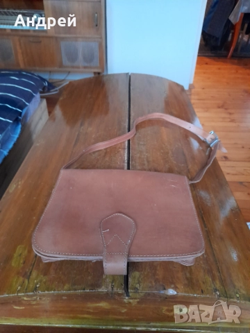 Стара дамска кожена чанта #29