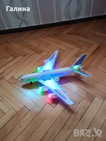 Музикален и светещ самолет, снимка 3 - Музикални играчки - 49652241