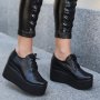 Обувки на платформа - черна кожа - 120K, снимка 1 - Дамски ежедневни обувки - 33783026