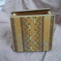 стара дървена пирографирана кутия - табакерта, снимка 4 - Антикварни и старинни предмети - 32842738