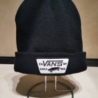 Зимна шапка Vans. , снимка 1 - Шапки - 43701916