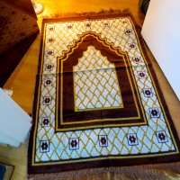 турско молитвено килимче, килимче за молитва за Намаз - бежов с кафяви орнаменти, снимка 1 - Антикварни и старинни предмети - 38235638