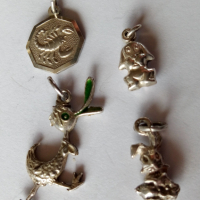 Сребърни животни в лот., снимка 1 - Колиета, медальони, синджири - 44883840