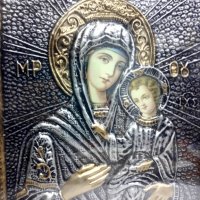 Икона голяма с обков , Б модел, Пресвета Богородица майка с младенеца., снимка 1 - Икони - 35038101