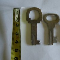 стари малки ключета, снимка 1 - Колекции - 28381053