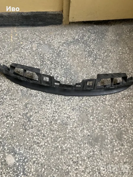 Решетка предна оригинална Mazda 3 2009-2012 г., снимка 1