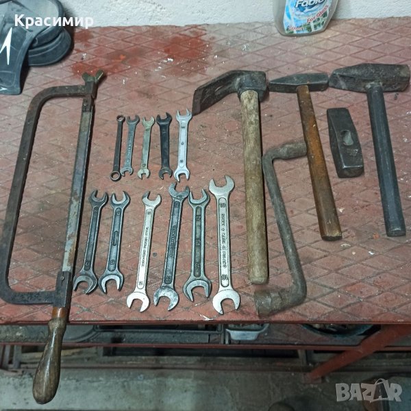 Гаечни ключове, пили и чук, снимка 1