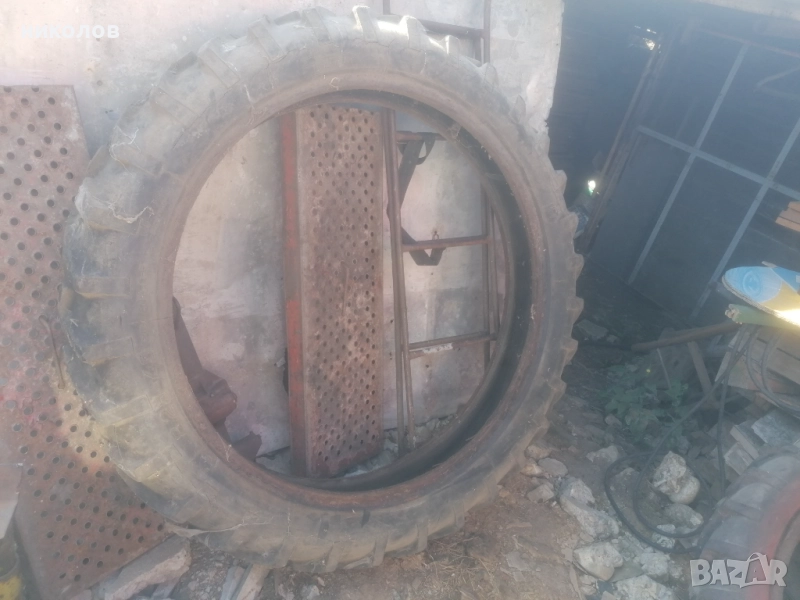 гума за шаси и владимирец , снимка 1