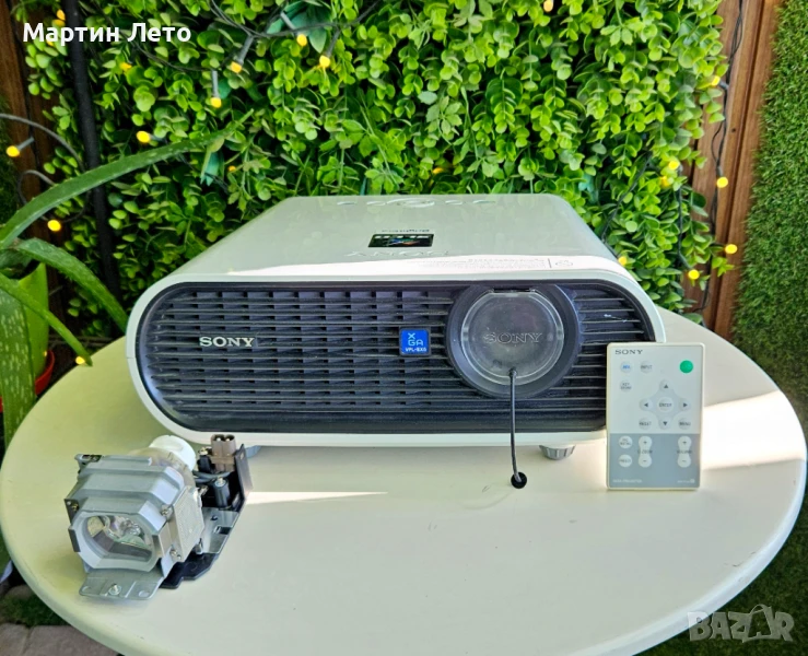 Прожектор SONY с резервна лампа, снимка 1