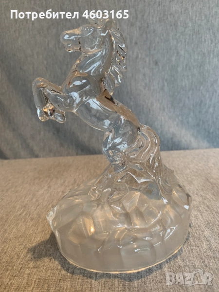 Кристална фигурка на кон, снимка 1