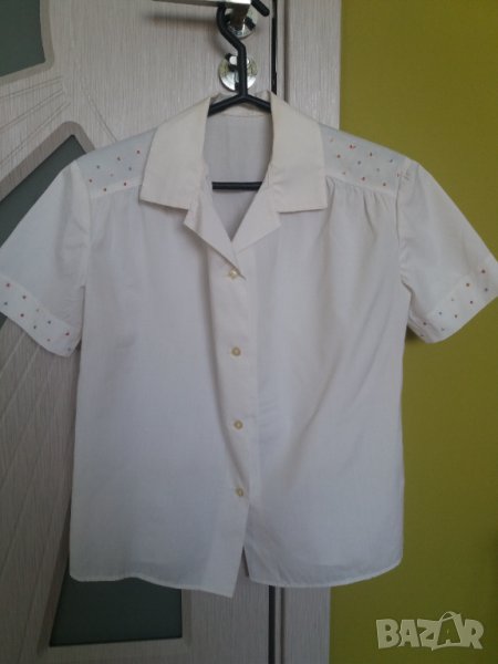 Дамска бяла риза къс ръкав с цветни точки, снимка 1