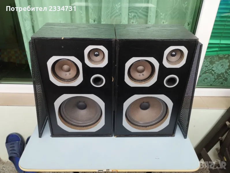 Колони, снимка 1