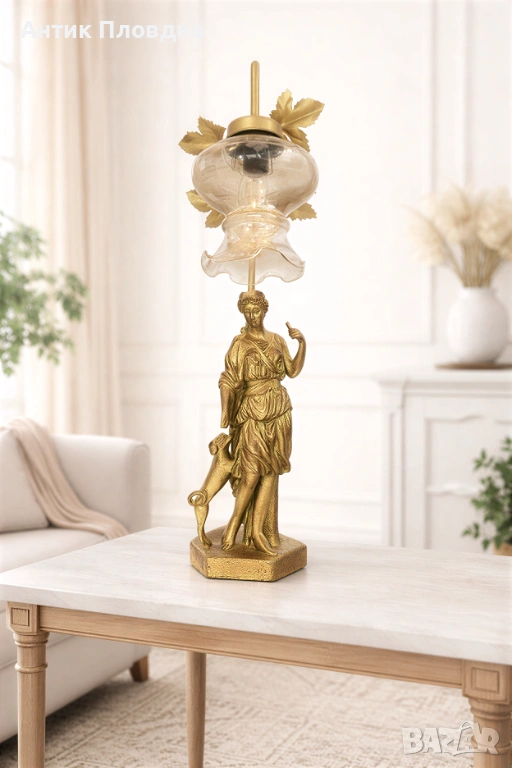 Декоративна настолна лампа с женска фигура, снимка 1