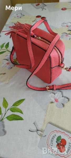 Дамска чантичка, снимка 1