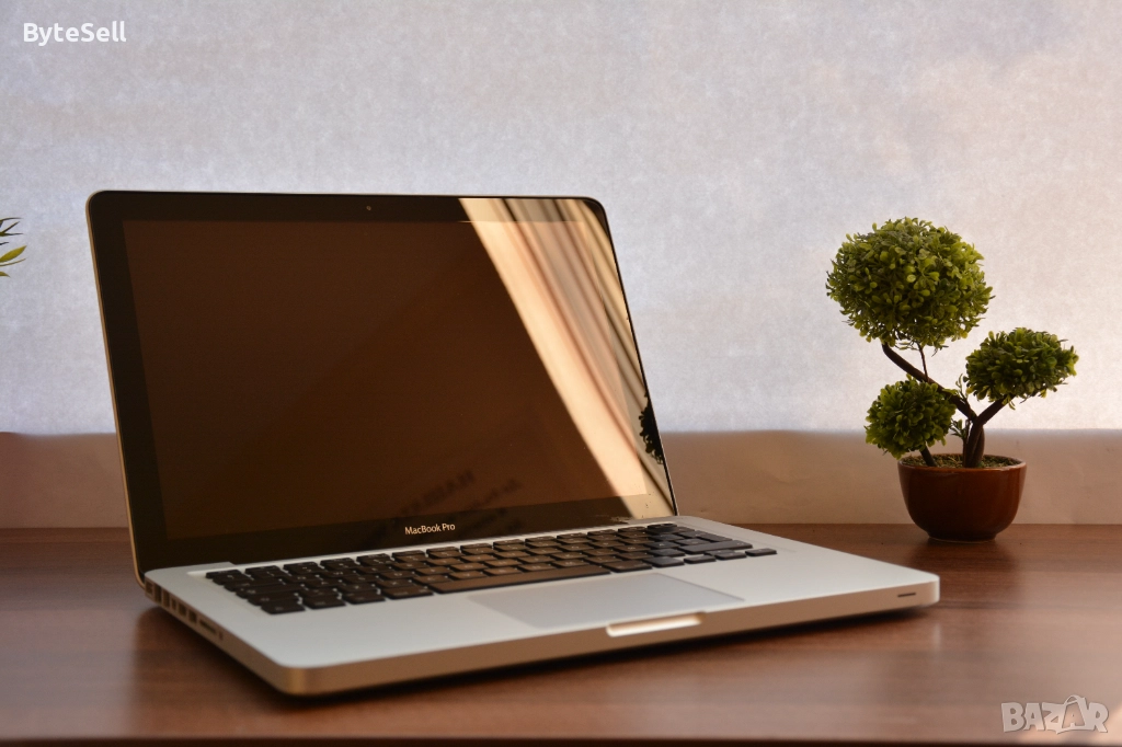 MacBook Pro 13" i5/8GB/SSD, снимка 1