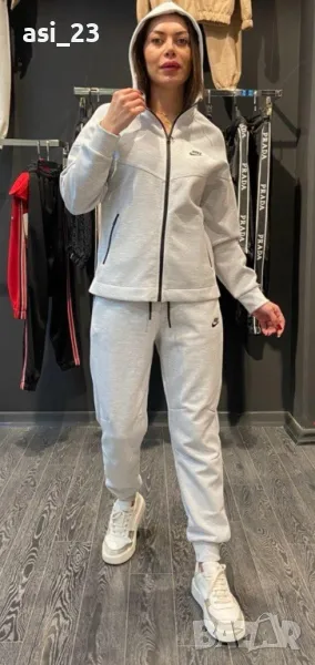 Нови дамски  екипи nike tech fleece , снимка 1