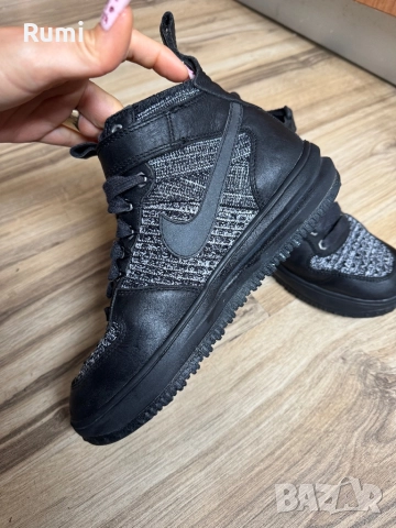 Оригинални кецове Nike Lunar Force1 Flyknit ! 37,5 н, снимка 3 - Маратонки - 52258042