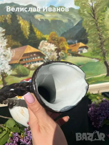 Керамична ваза от Италия с ръчно рисувани цветя. Отлично състояние., снимка 6 - Вази - 49972919