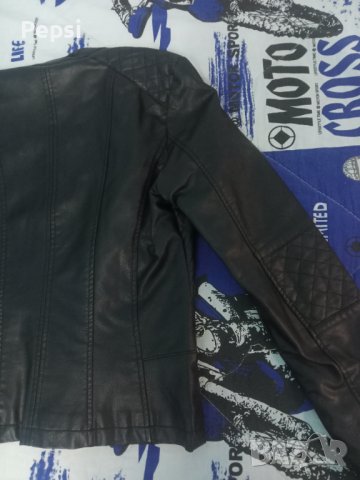 Дамско кожено яке , снимка 4 - Якета - 39674760