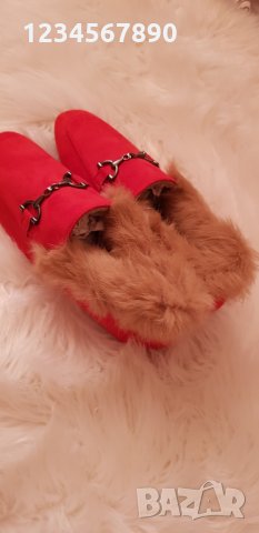 Червени мокасини с пух, снимка 2 - Дамски ежедневни обувки - 34577236