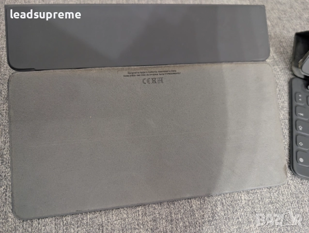 Клавиатура Ваучери Smart Keyboard A1829 EMC 3142 - за части не работят, снимка 5 - Таблети - 52636738