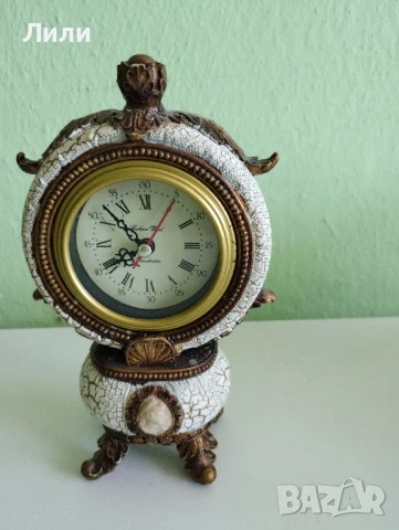 Ретро Арт Деко настолен часовник. 