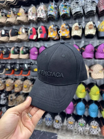 шапки с козирка karl lagerfeld Moncler calvin klein louis vuitton , снимка 6 - Шапки - 50684223