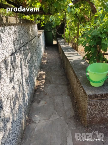 ГОЛЯМА ДВУ-ФАМИЛНА ТУХЛЕНА къща + 2 ПАРЦЕЛА за продажба в село Яздач - СПЕШНО - ИЗГОДНО, снимка 18 - Къщи - 49209964