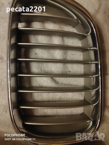 Продавам - лява и дясна решетка (бъбреци) преден капак BMW X5 E53, снимка 2 - Аксесоари и консумативи - 28812551