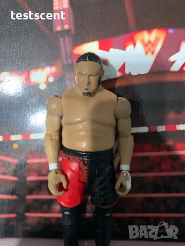 Екшън фигура WWE Samoa Joe Самоа Джо Black/Red Basic Mattel играчка, снимка 4 - Колекции - 48362704