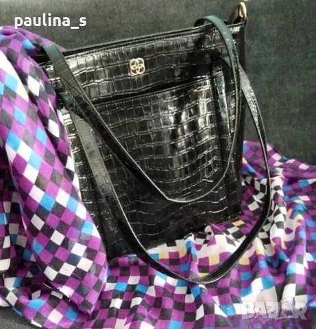 Два различни броя / Маркова чанта тъмно синя и Черна Лачена с кроко ефект , снимка 10 - Чанти - 36909530