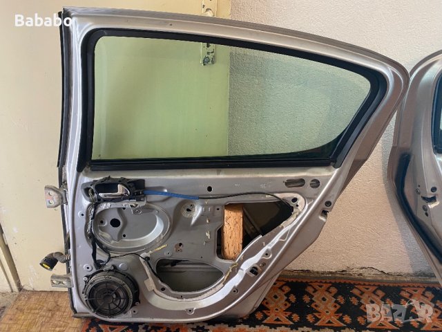 Продавам врати за Пежо 407, снимка 7 - Части - 43698731