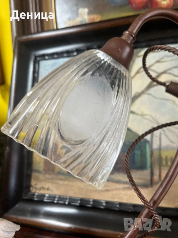 Настолна лампа във винтидж стил, метално тяло и оребрен стъклен абажур. , снимка 10 - Настолни лампи - 53092370